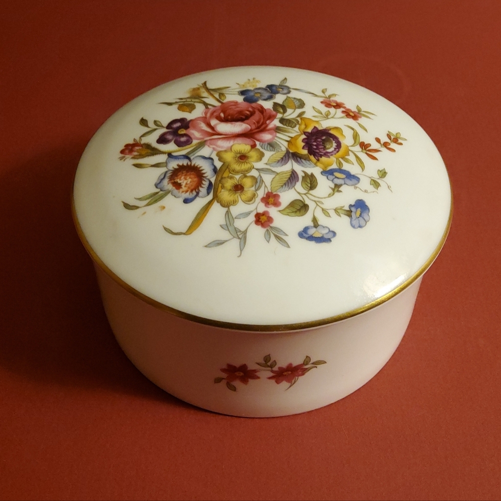 Royal Worcester Fine Bone China Trinket Box with Lid - Made in England
